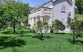 Queen Teuta - Sea View - Private Parking&Garden - BBQ Grill